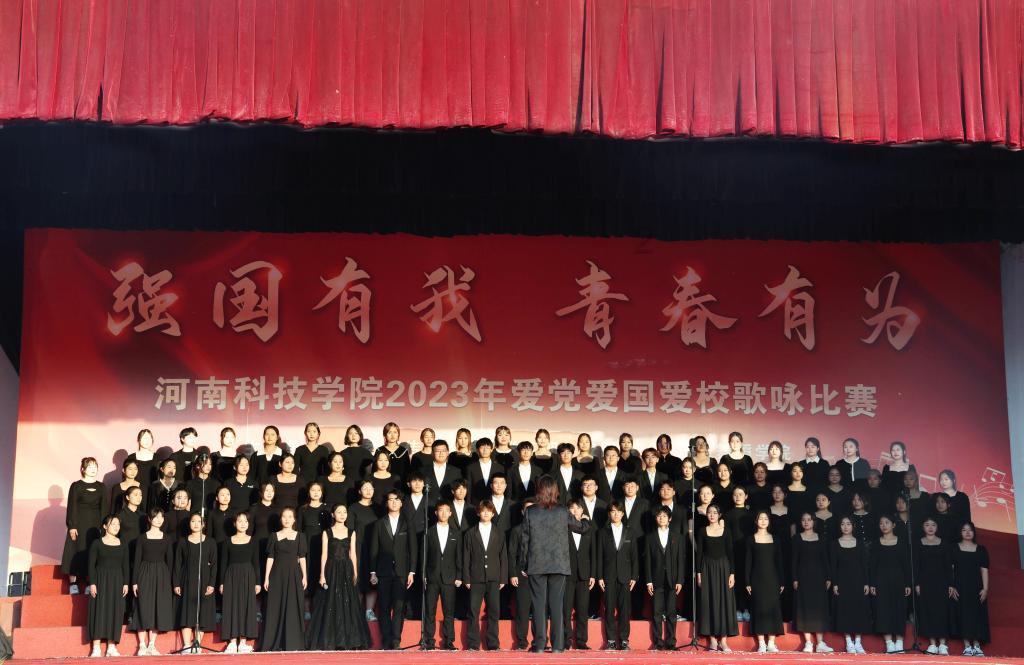 杨洋360度无死角，怼脸营业也帅的无可挑剔，如何评价杨洋的颜值？游戏画面